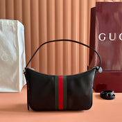 GUCCI 26S LUNETTA SHOULDER BAG 22 IN BLACK CALFSKIN