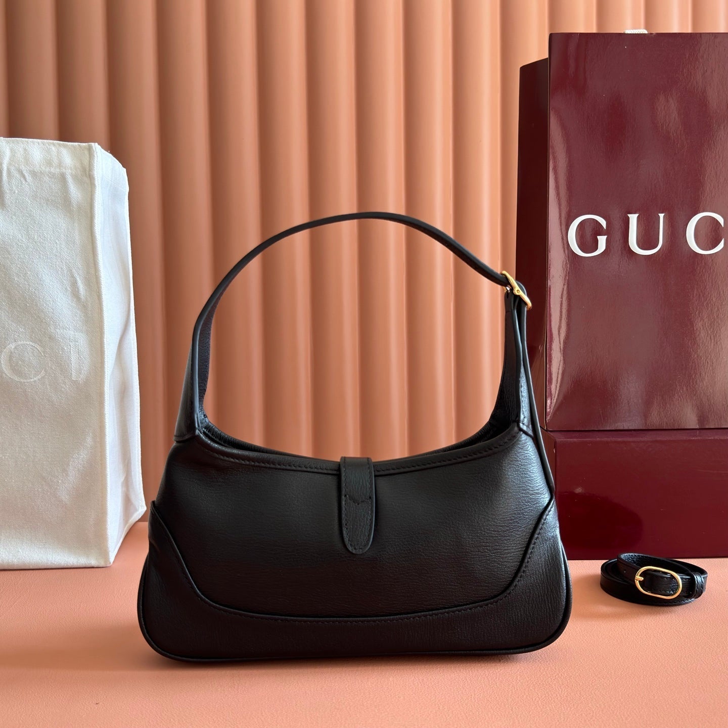 GUCCI 26S JACKIE SLIM SHOULDER BAG 27 IN BLACK CALFSKIN