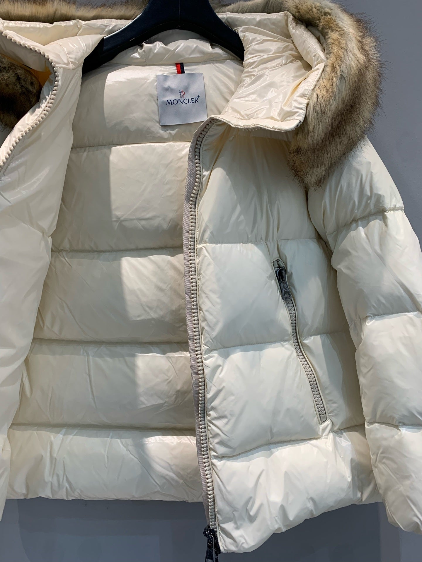 MONCLER JACKET STYLE 190