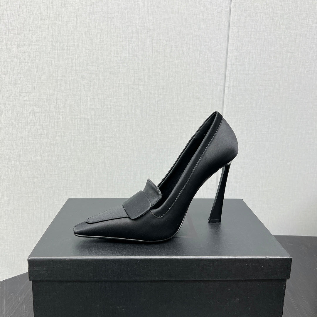 D'ORSAY PUMPS IN BLACK SILK