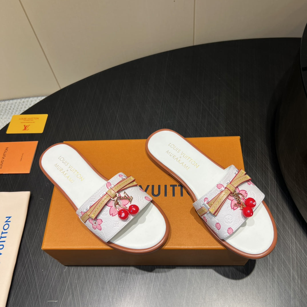 LV SLIDE SANDALS 25S IN WHITE CALFSKIN WITH CHERRY BLOSSOM BUCKLE