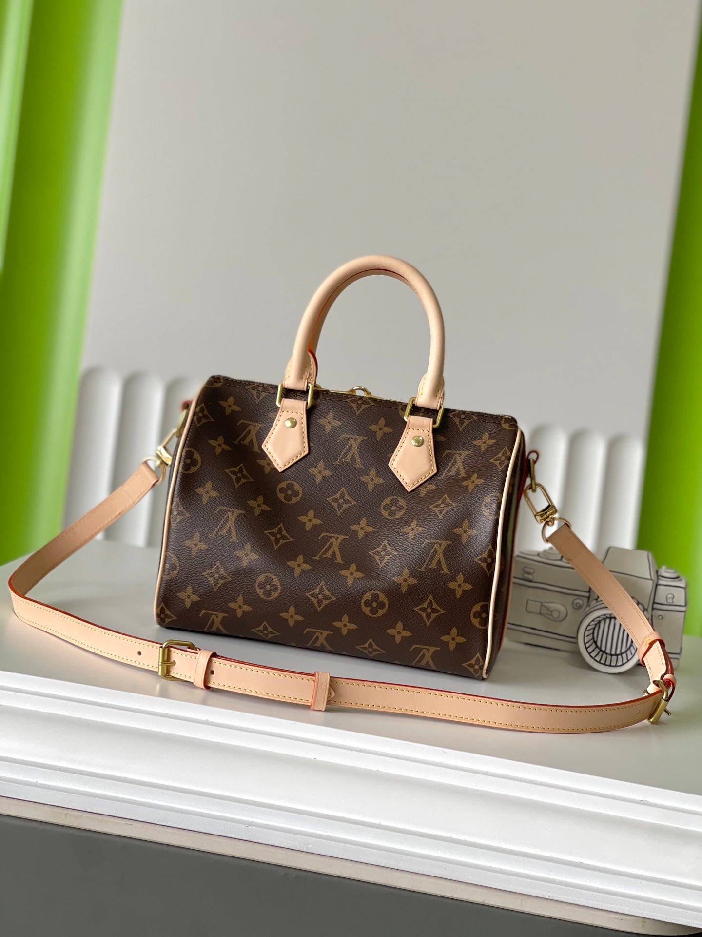 SPEEDY BANDOLIÈRE 25 IN BROWN MONOGRAM CANVAS GOLD HARDWARE