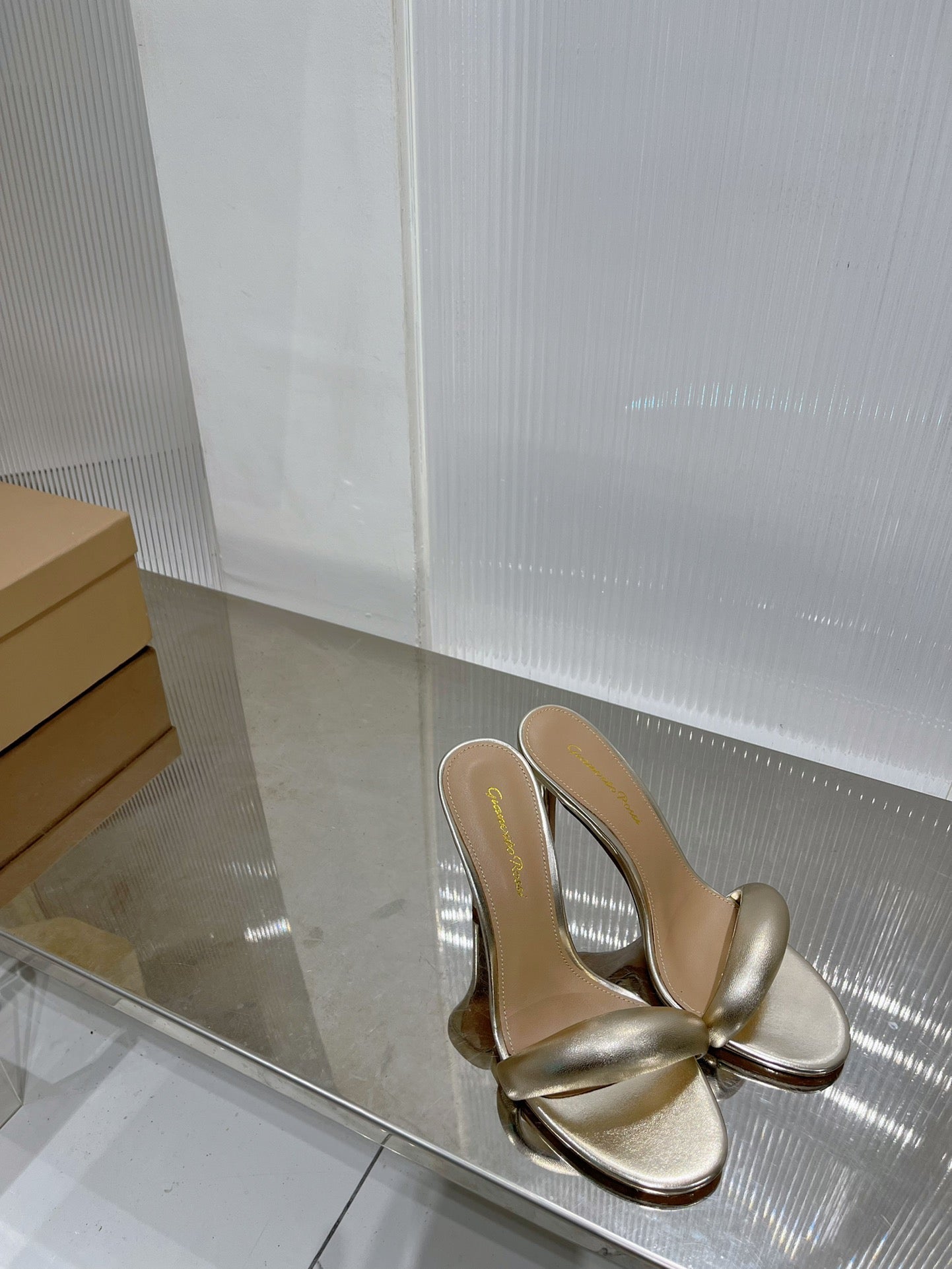 GIANVITO ROSSI 26S PADDED STRAP HIGH-HEEL MULES 105 MM IN GOLD LAMBSKIN