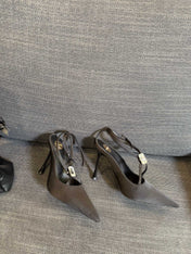 HIGH SANDAL ATTACHED GEM IN BLACK SILK