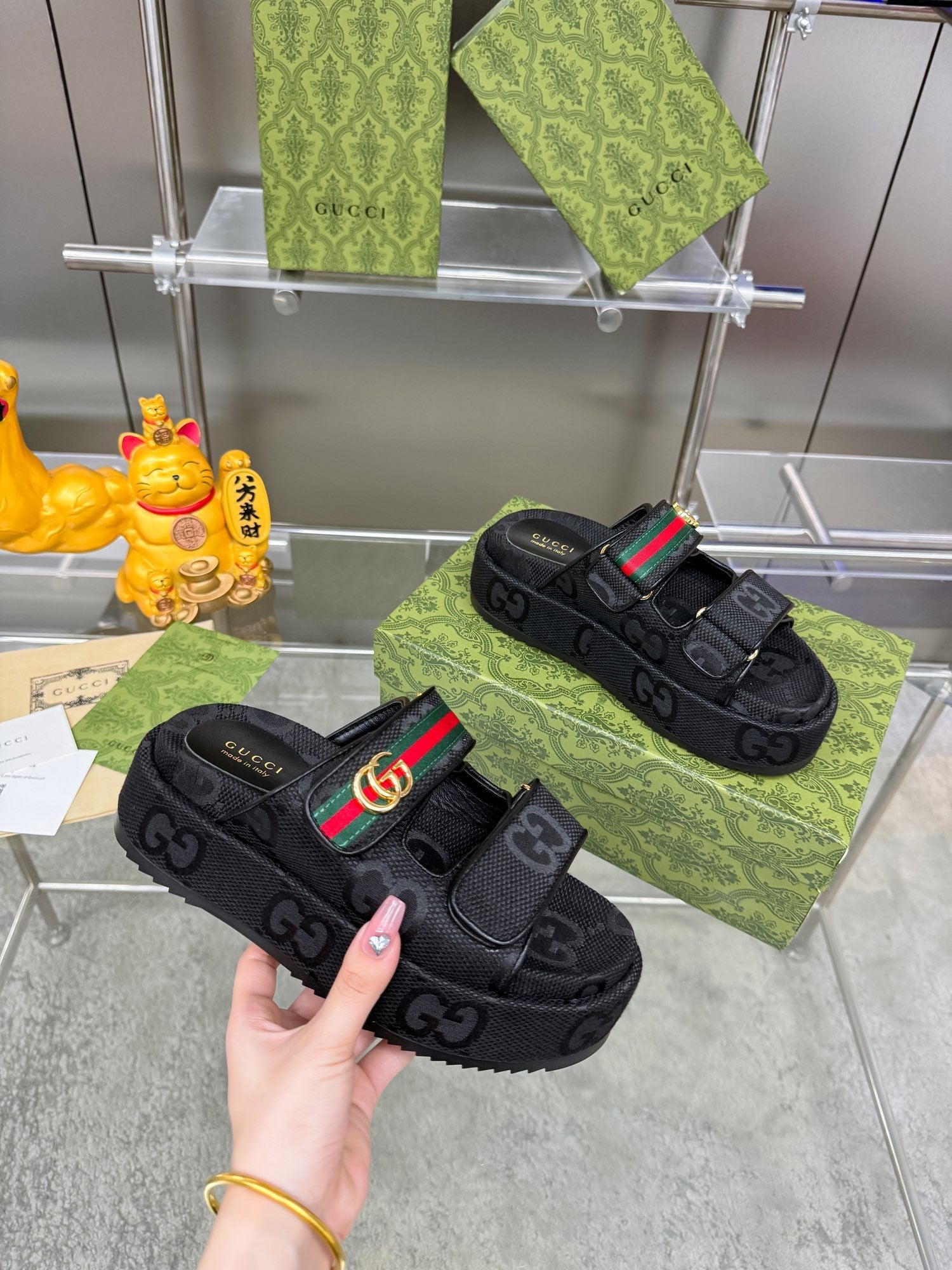 GG SANDALS 22 IN BLACK FABRIC WITH GOLD HARDWARE