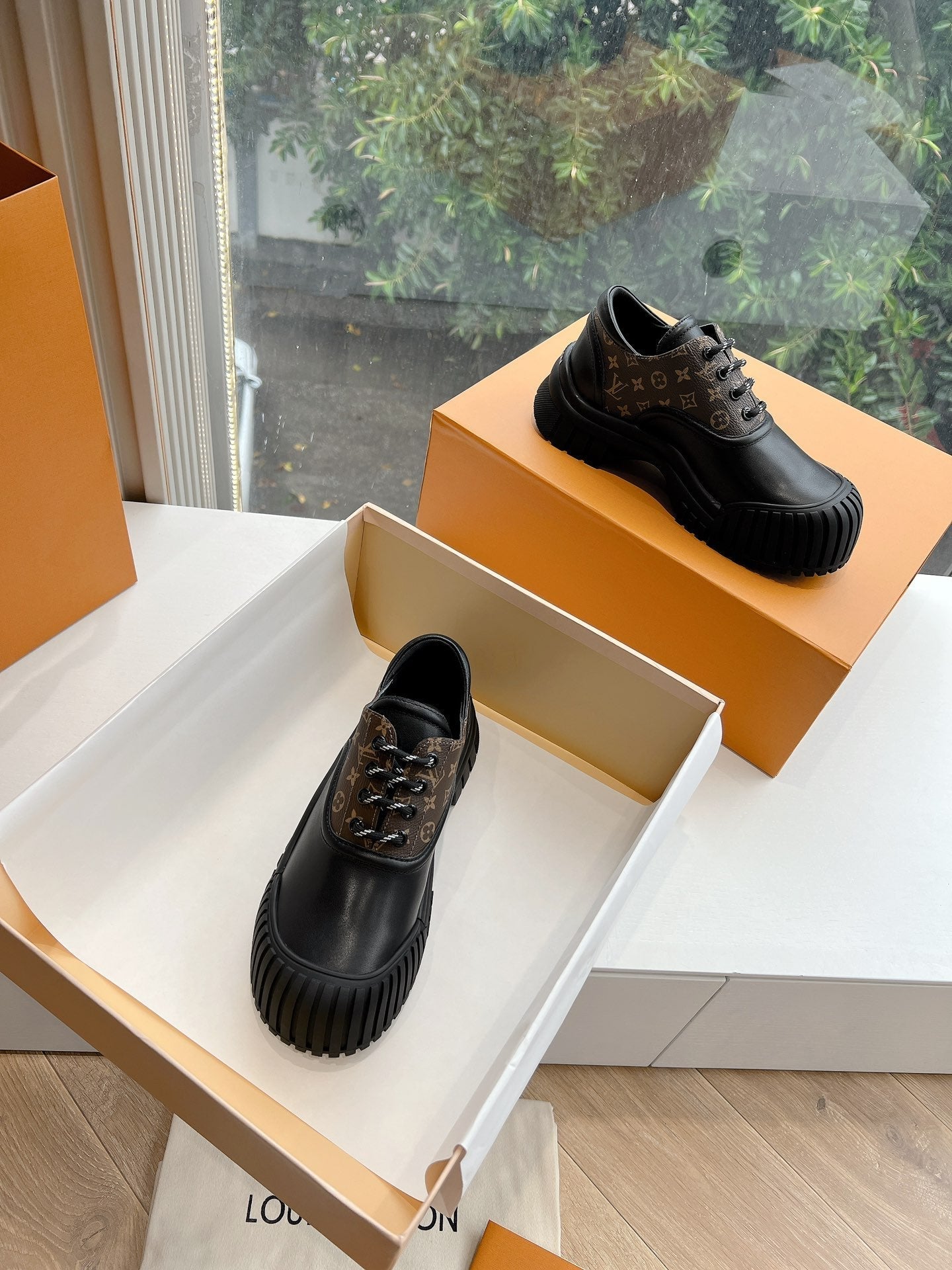 LV ARCHLIGHT SKATE SNEAKER IN BLACK MIX CHOCOLATE BROWN MONOGRAM CALFSKIN