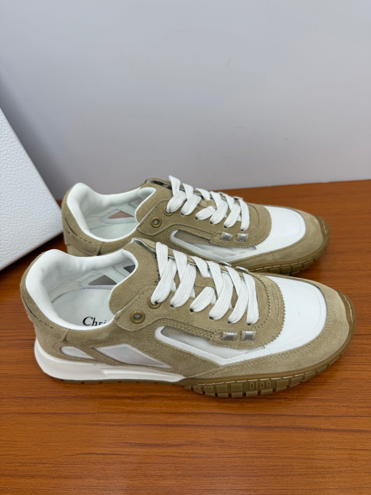 DIOR 26S SNEAKERS IN WHITE AND LIGHT BROWN SUEDE AND FABRIC
