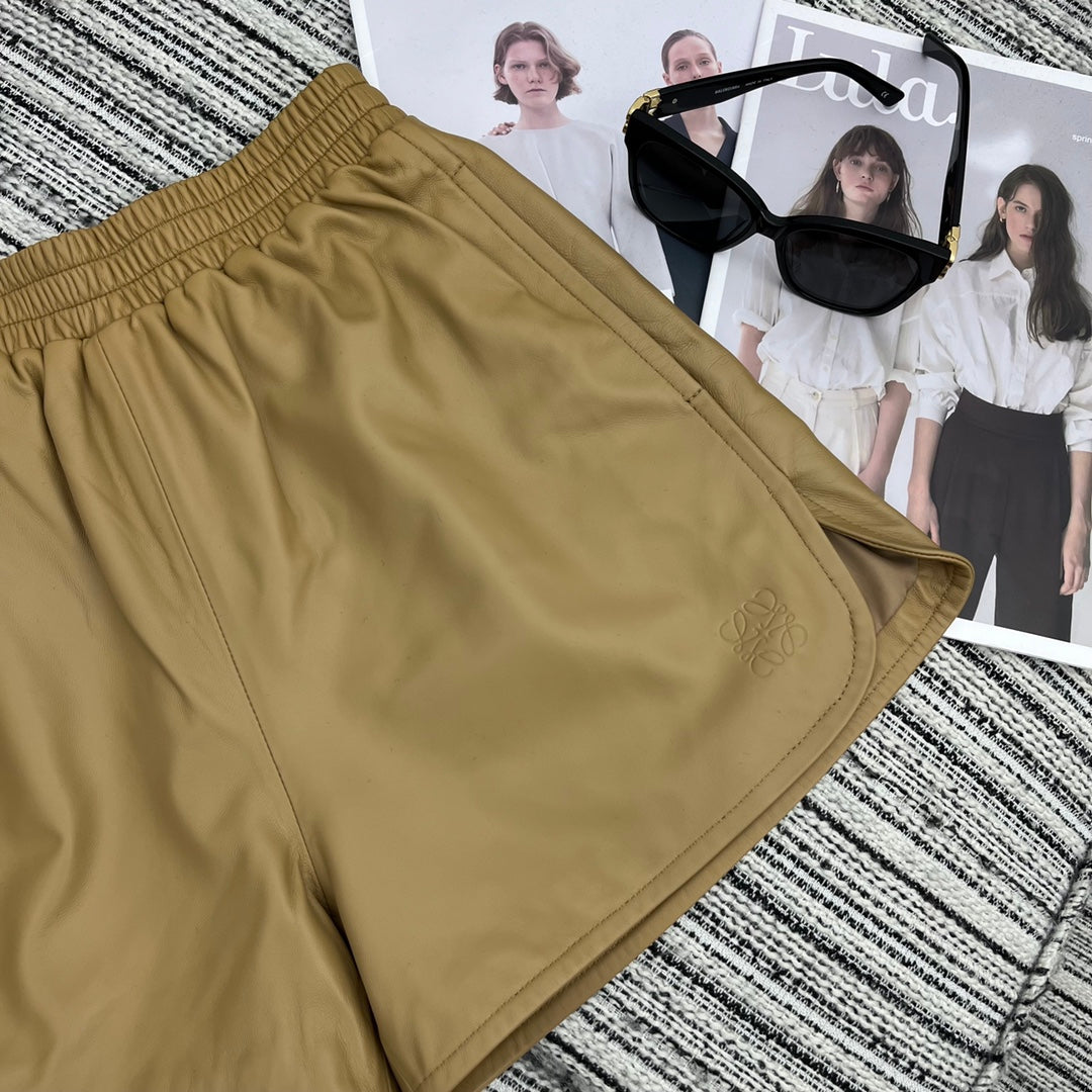 LOEWE SHORT STYLE 202