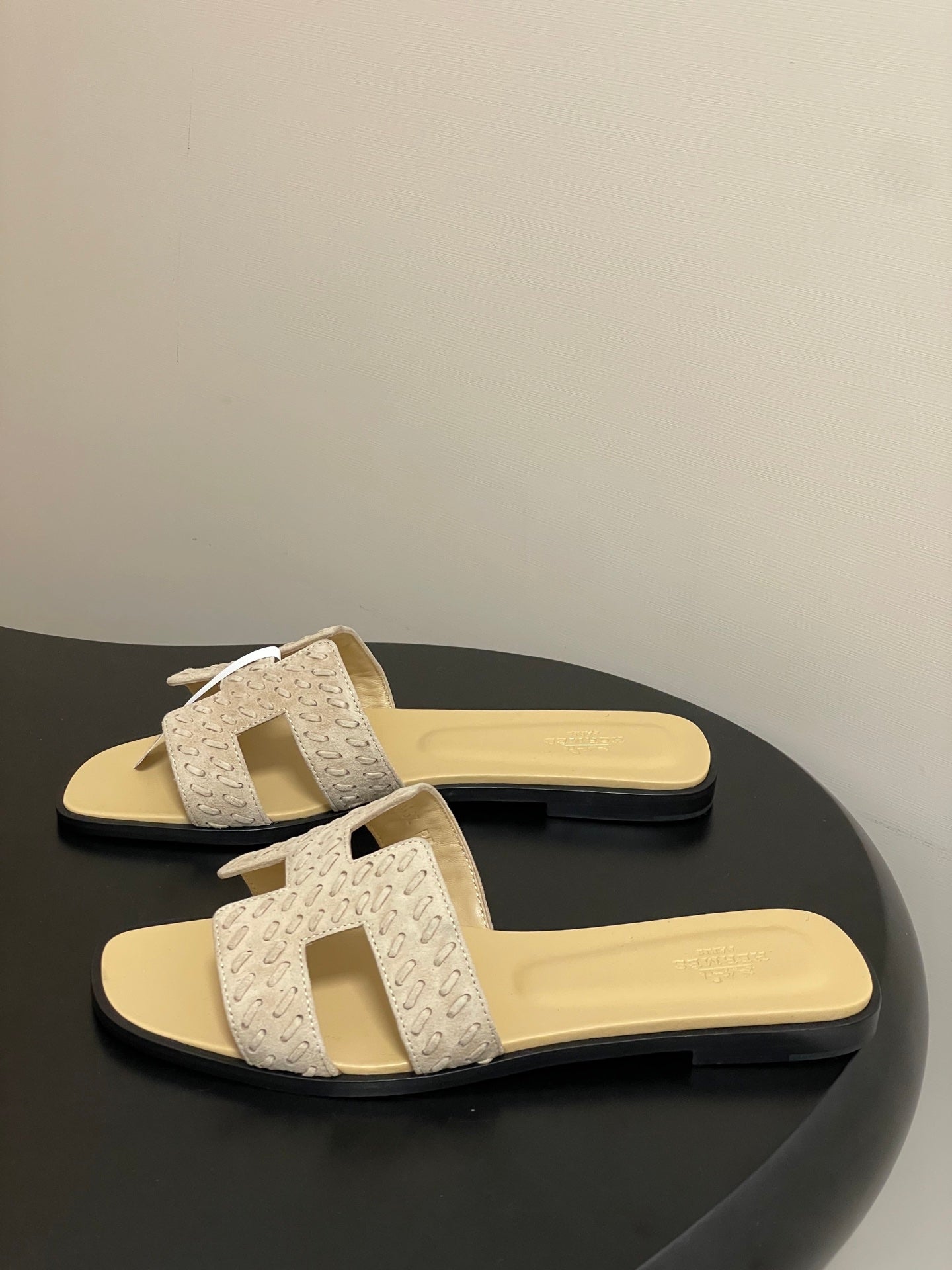 HM 25S ORAN SANDAL IN BEIGE SUEDE AND LAMBSKIN