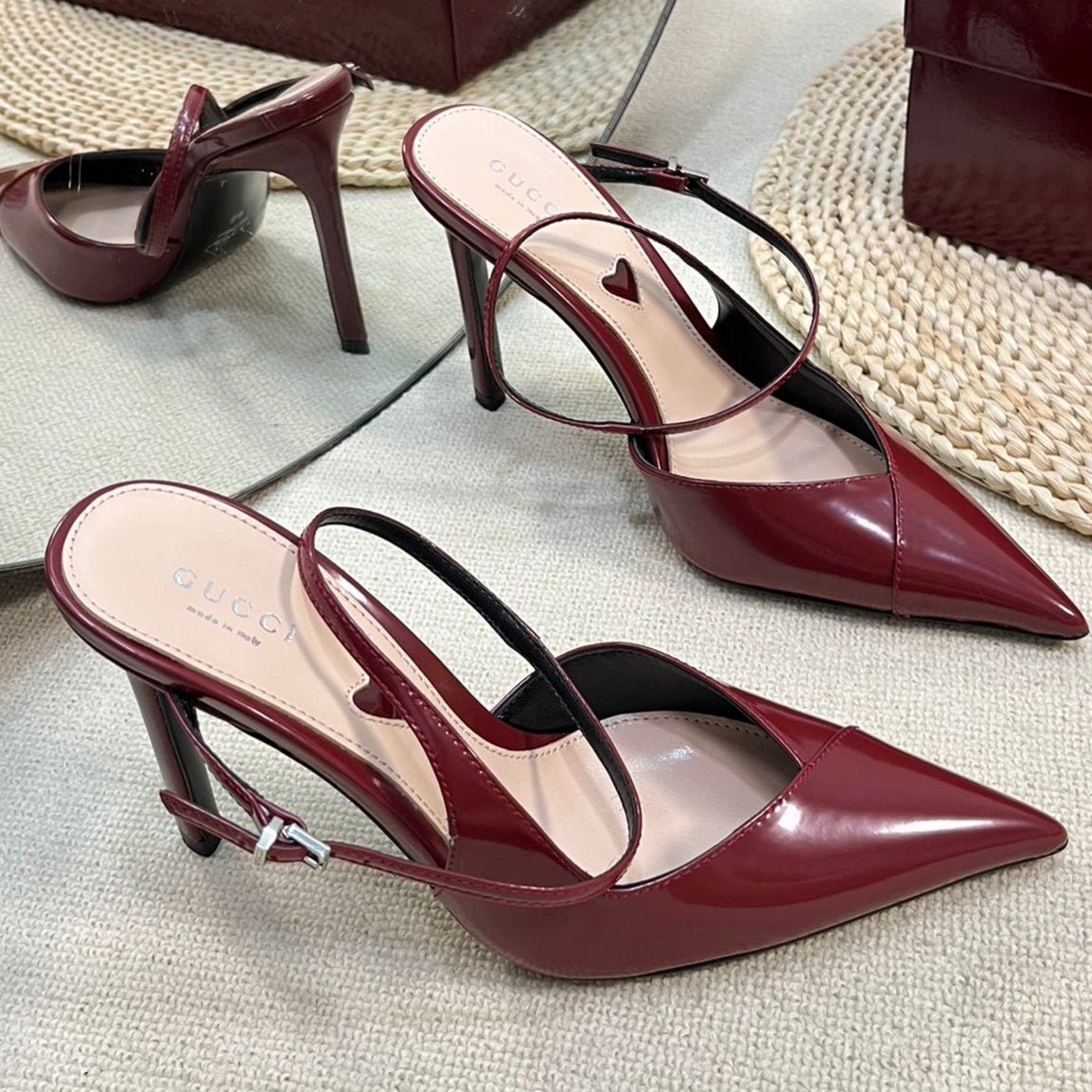 HIGH SLINGBACK PUMP 10 CM IN CHERRY RED GLOSSY CALFSKIN