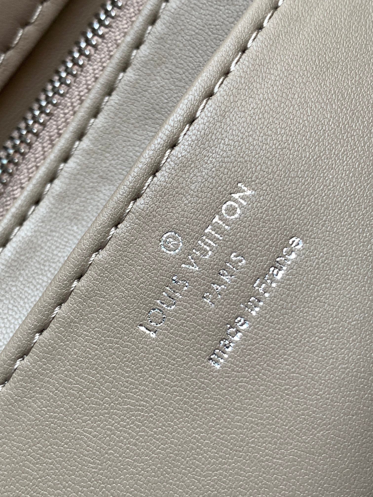 LV 25S GO-14 MM 23 IN BROWN QUILTED LAMBSKIN SILVER HARDWRE