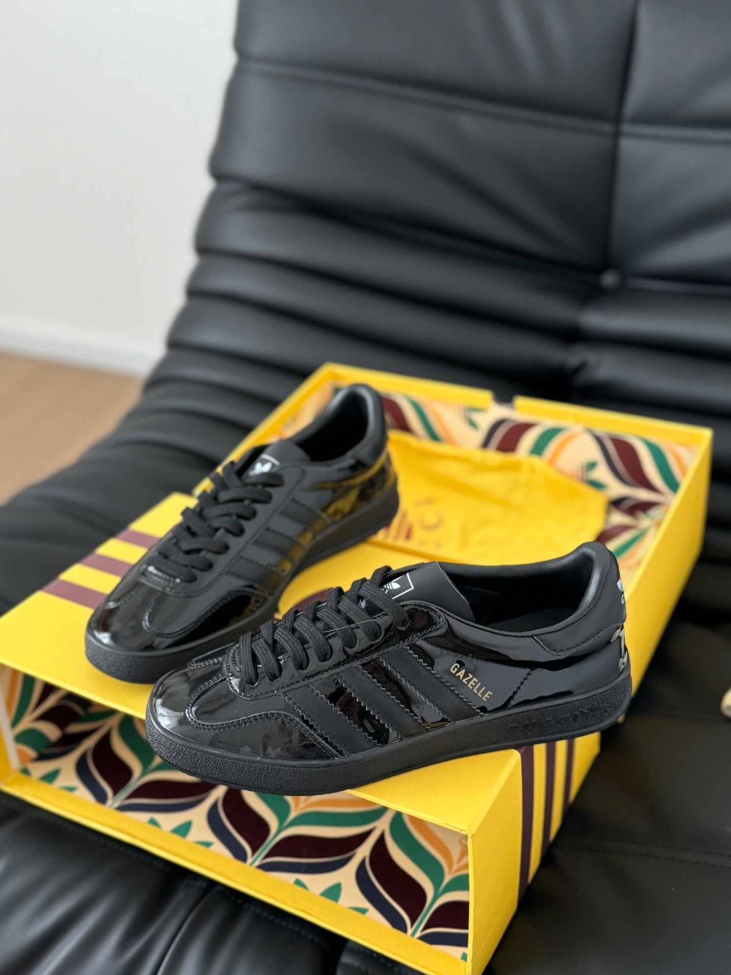 GG & ADIDAS GAZELLE SNEAKER GLOSSY BLACK CALFSKIN