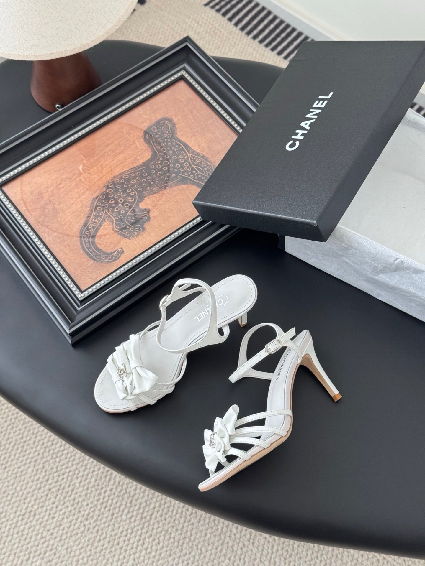 HIGH HEELS SANDALS IN WHITE SHEEPSKIN