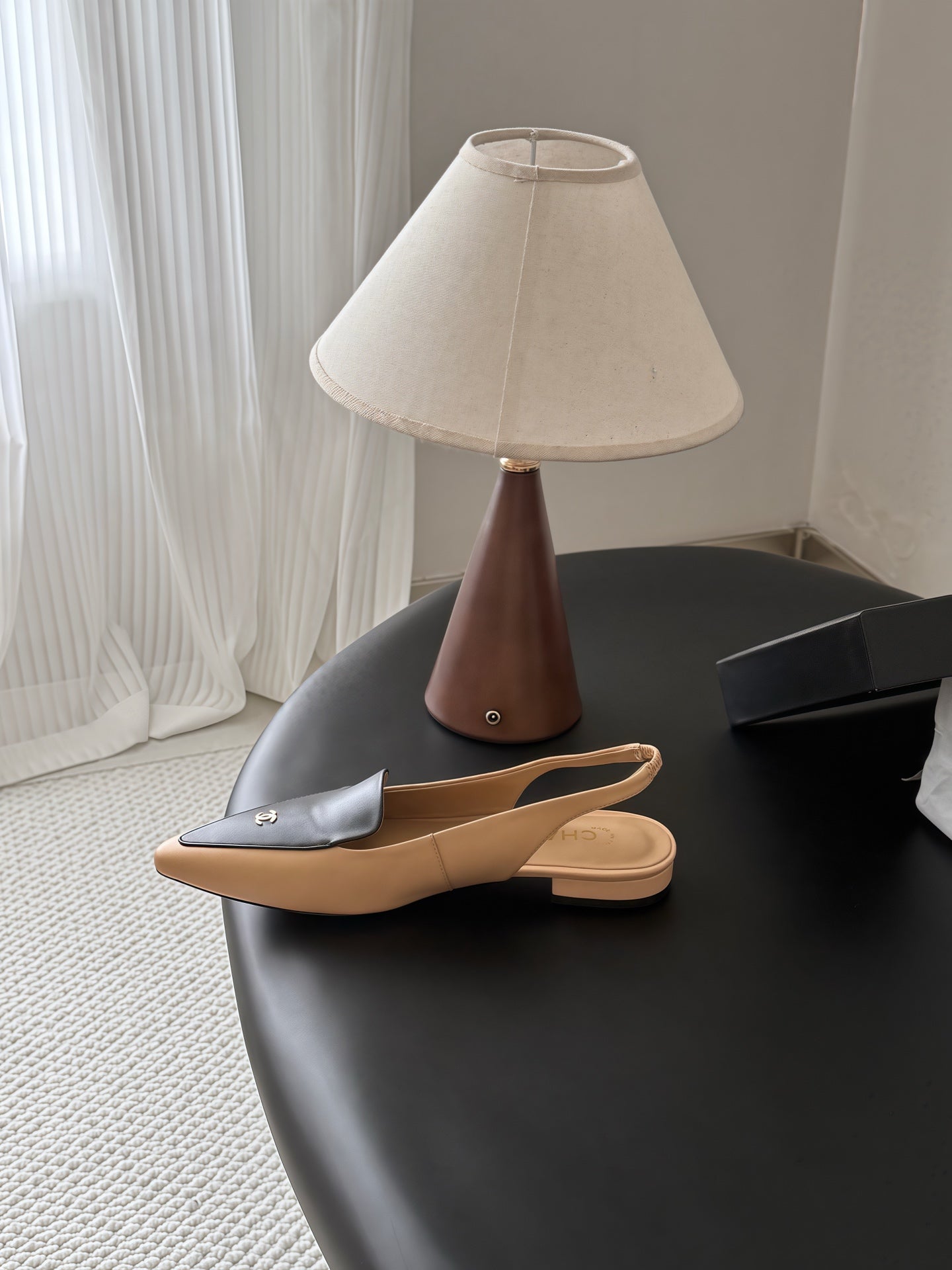CHANEL 26S SLINGBACK FLAT IN BLACK AND BEIGE CALFSKIN