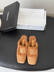 CHANEL 26S MULES IN BROWN SHEARLING AND SUEDE