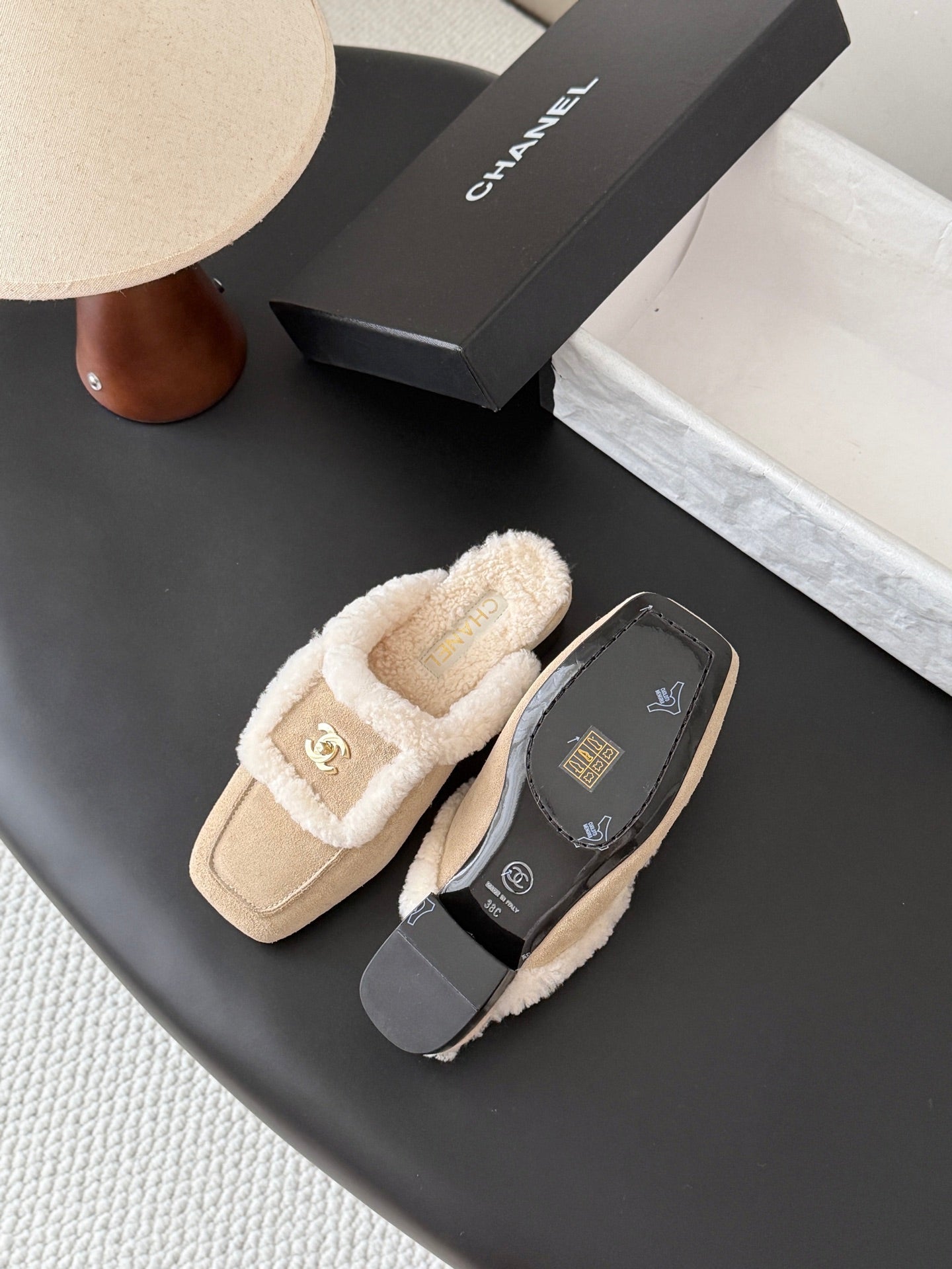 CHANEL 26S MULES IN BEIGE SHEARLING AND SUEDE