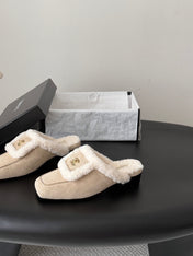 CHANEL 26S MULES IN BEIGE SHEARLING AND SUEDE