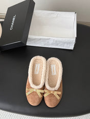 CHANEL 26S MULES IN LIGHT BROWN SUEDE AND SHEARLING