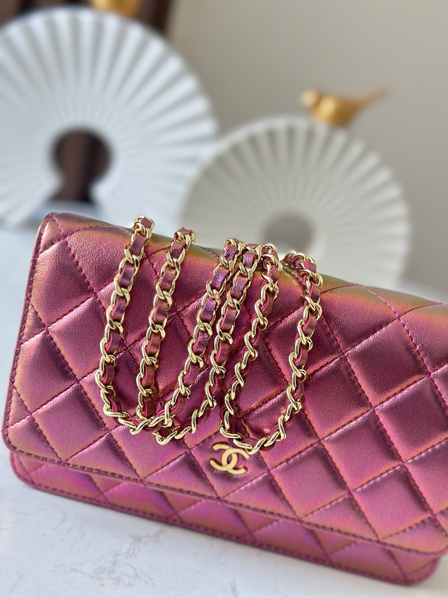 CHANEL 25S WALLET ON CHAIN 19 IN METALLIC PURPLE LAMBSKIN