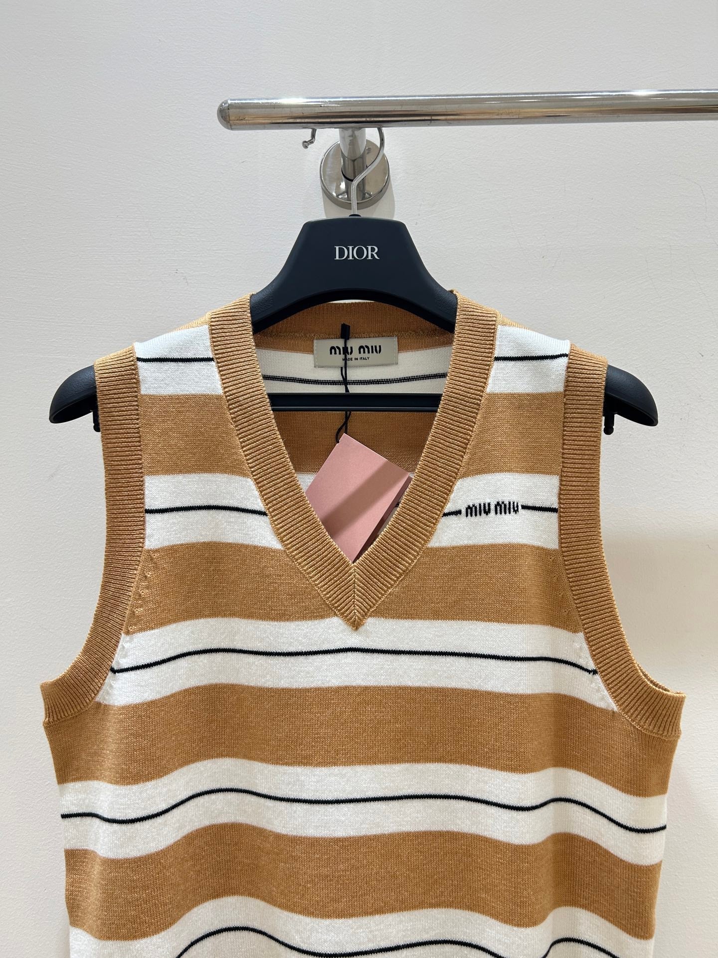 MIUMIU KNIT VEST STYLE 840