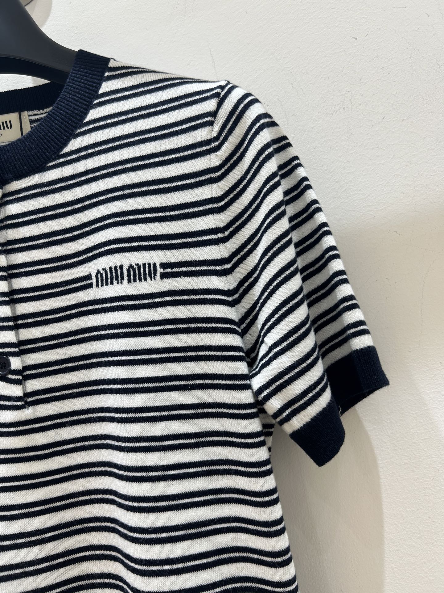 MIUMIU 26S HENLEY KNIT TOP 1537