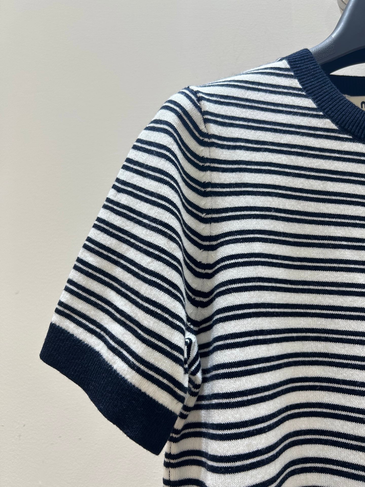 MIUMIU 26S HENLEY KNIT TOP 1537