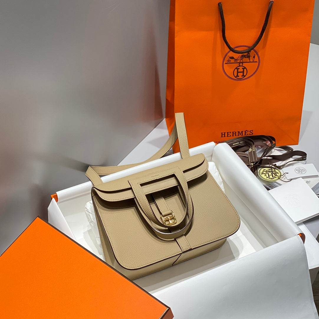 HALZAN 25 HANDLE BAG IN TAN BROWN GRAINED CALFSKIN