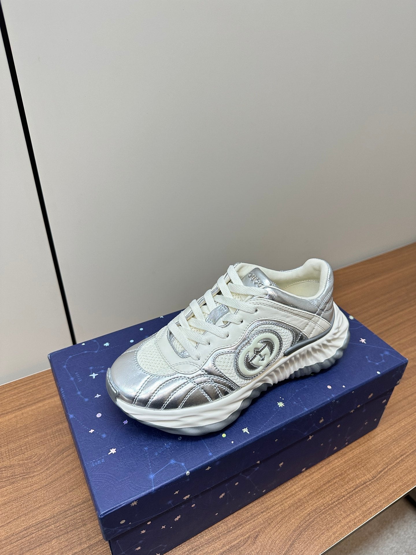GG Ripple Leather Sneakers White Silver