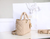 SMALL LADY D-JOY 22 IN LIGHT PINK LAMBSKIN