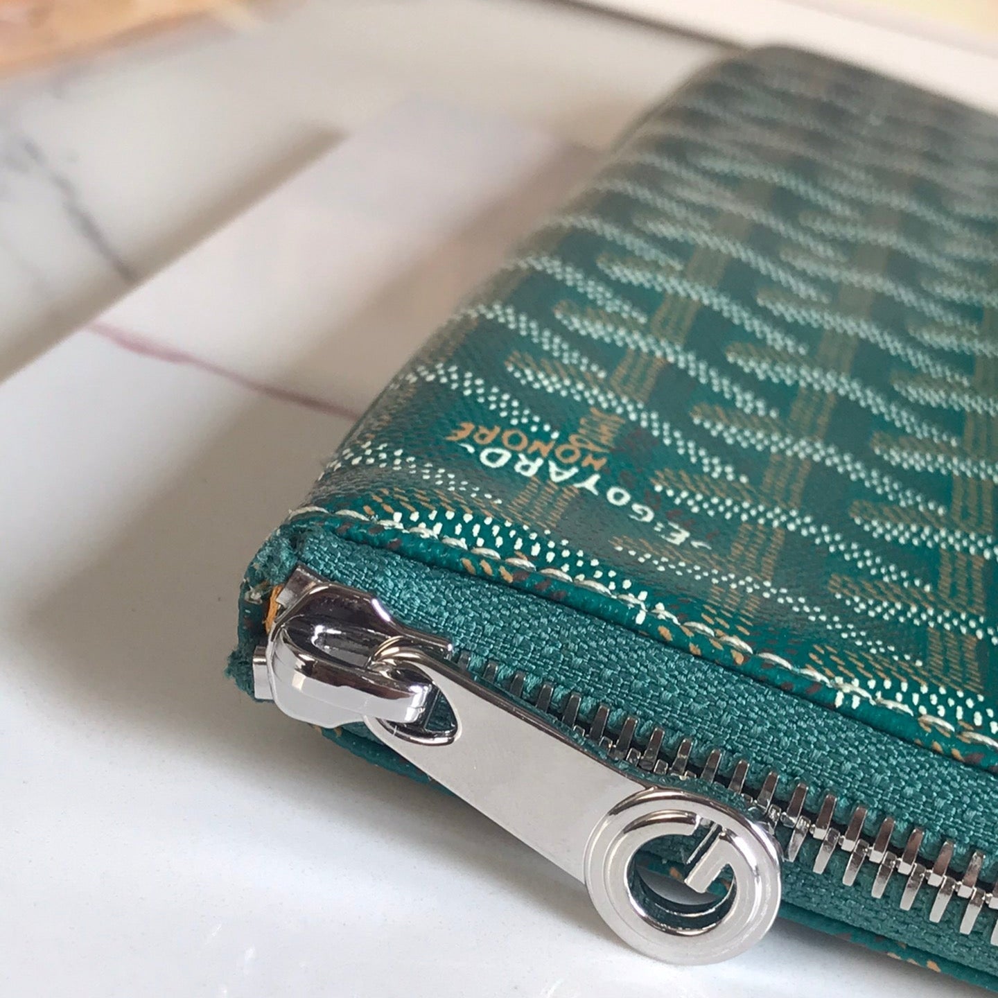 SÉNAT MGM POUCH 40 IN GREEN GOYARDINE CANVAS