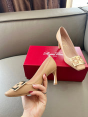 TROMPETTE BALLERINAS PUMPS IN NUDE SHINY CALFSKIN GOLD BUCKLE