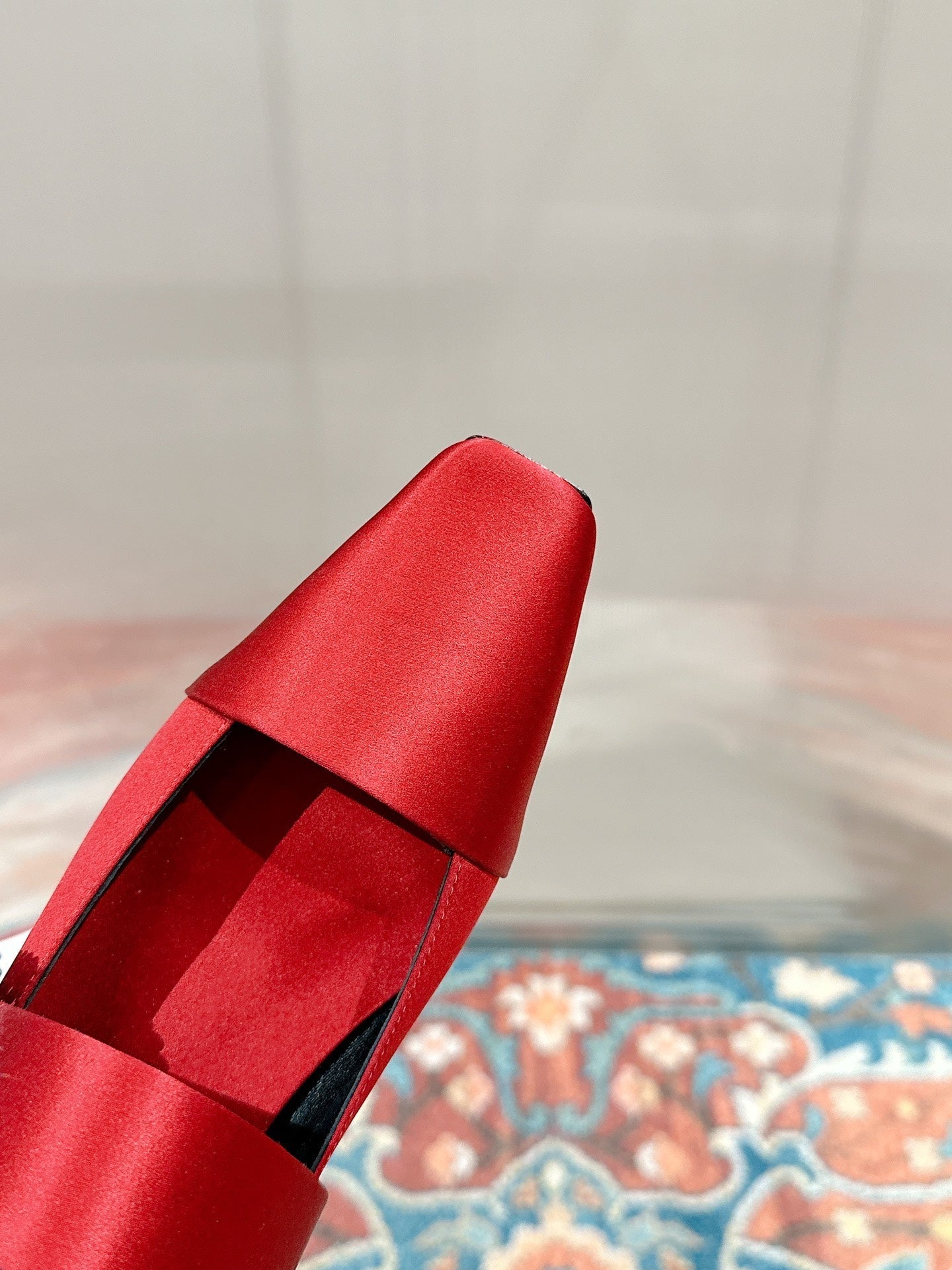 MARY JANES IN RED SATIN WITH CRYSTAL SQUARE BUCKLE