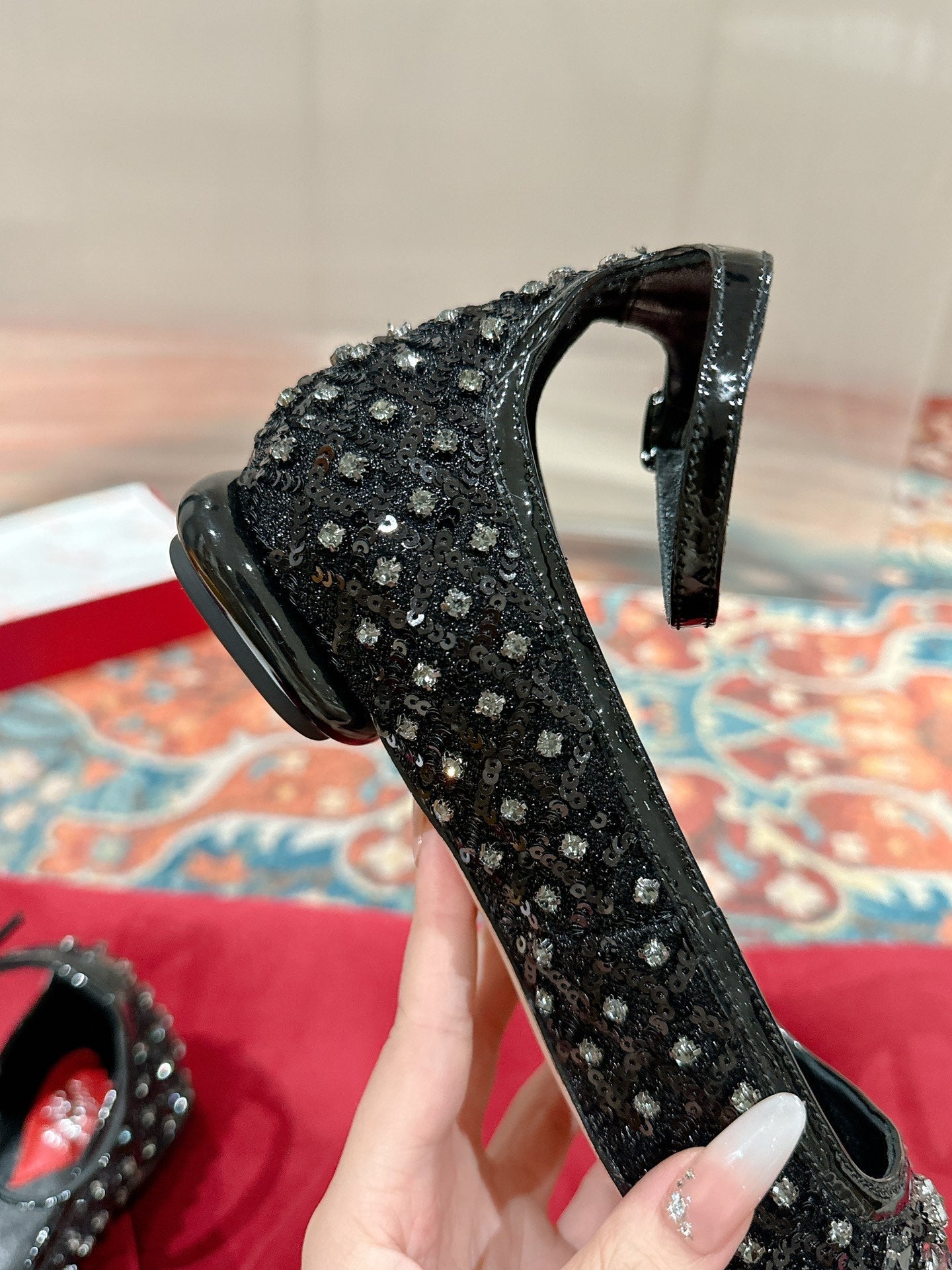 BALLERINAS IN BLACK FABRIC WITH CRYSTAL DETAILING