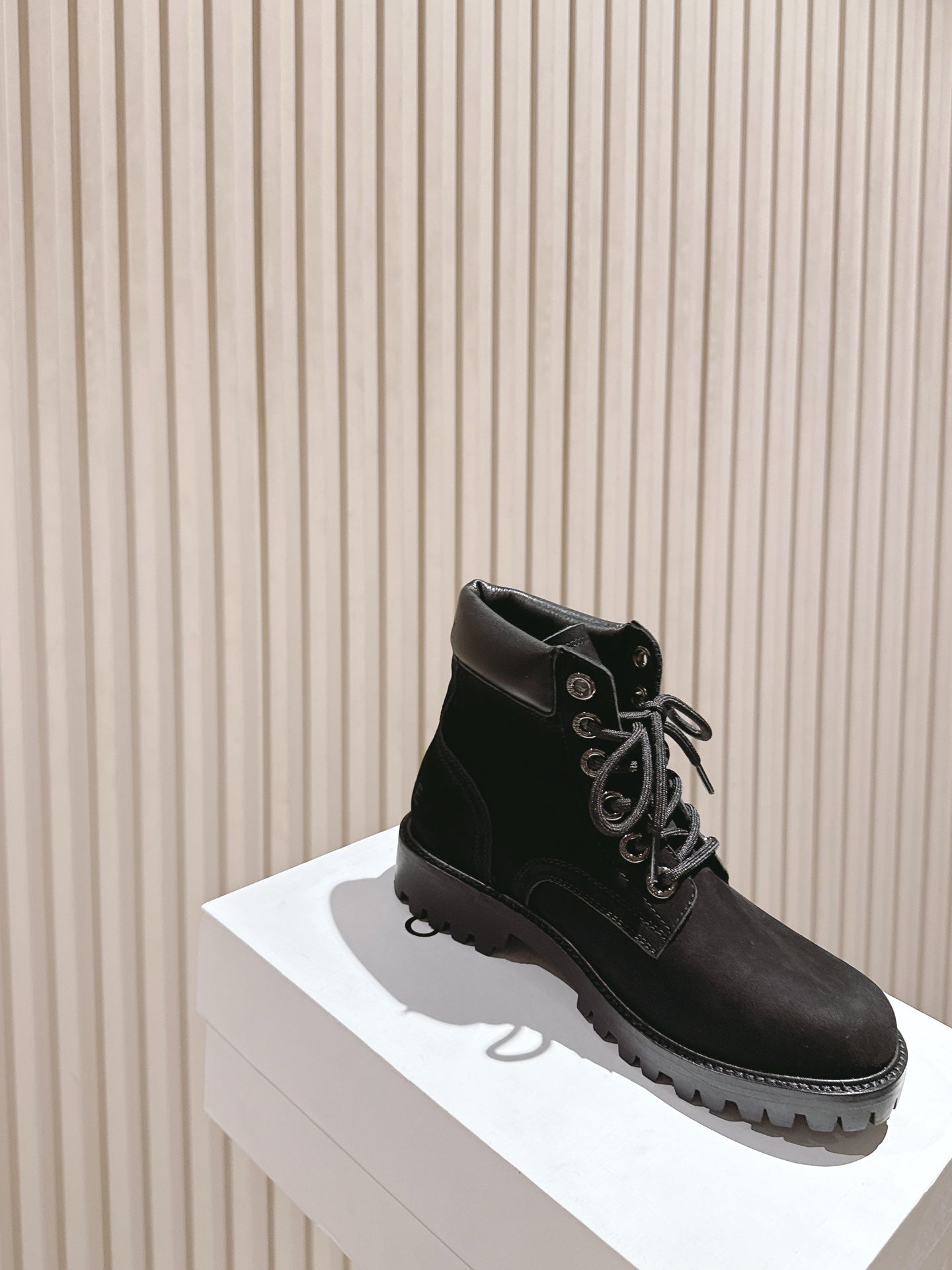 CELINE 25S MARTIN BOOTS IN BLACK CALFSKIN
