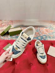 GUCCI 26S SCREENER SNEAKER IN WHITE LEATHER AND BLUE DENIM