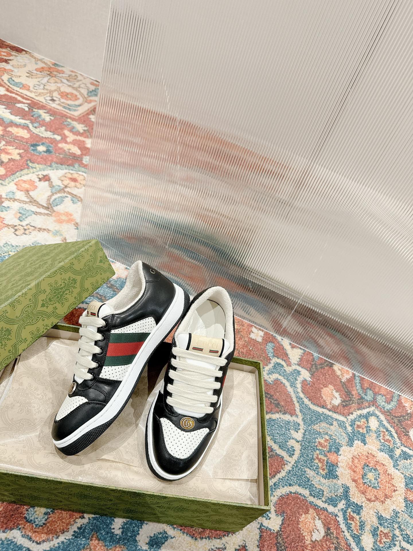 GUCCI 26S SCREENER SNEAKER IN BLACK AND WHITE LEATHER 