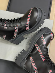 CHUNKY BOOTS IN BLACK SMOOTH CALFSKIN RED LOGO PRINT