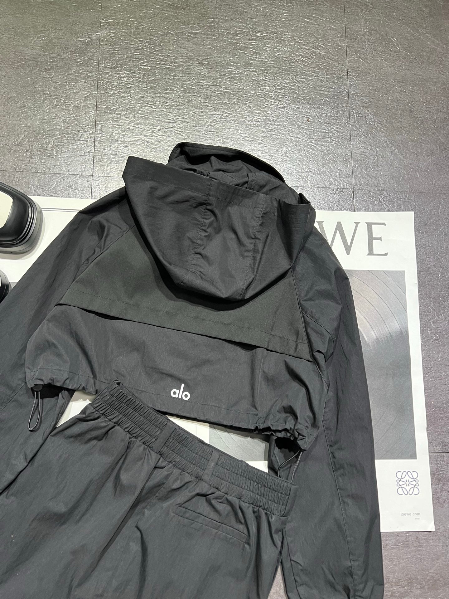 ALO 26S HOODED CROPPED JACKET & SHORTS SET 275