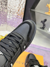 LV 26S LOW TOP SNEAKERS IN BLACK CALFSKIN
