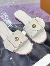 LV 26S FLAT SLIDE SANDALS IN WHITE EMBOSSED CALFSKIN GOLD HARDWARE