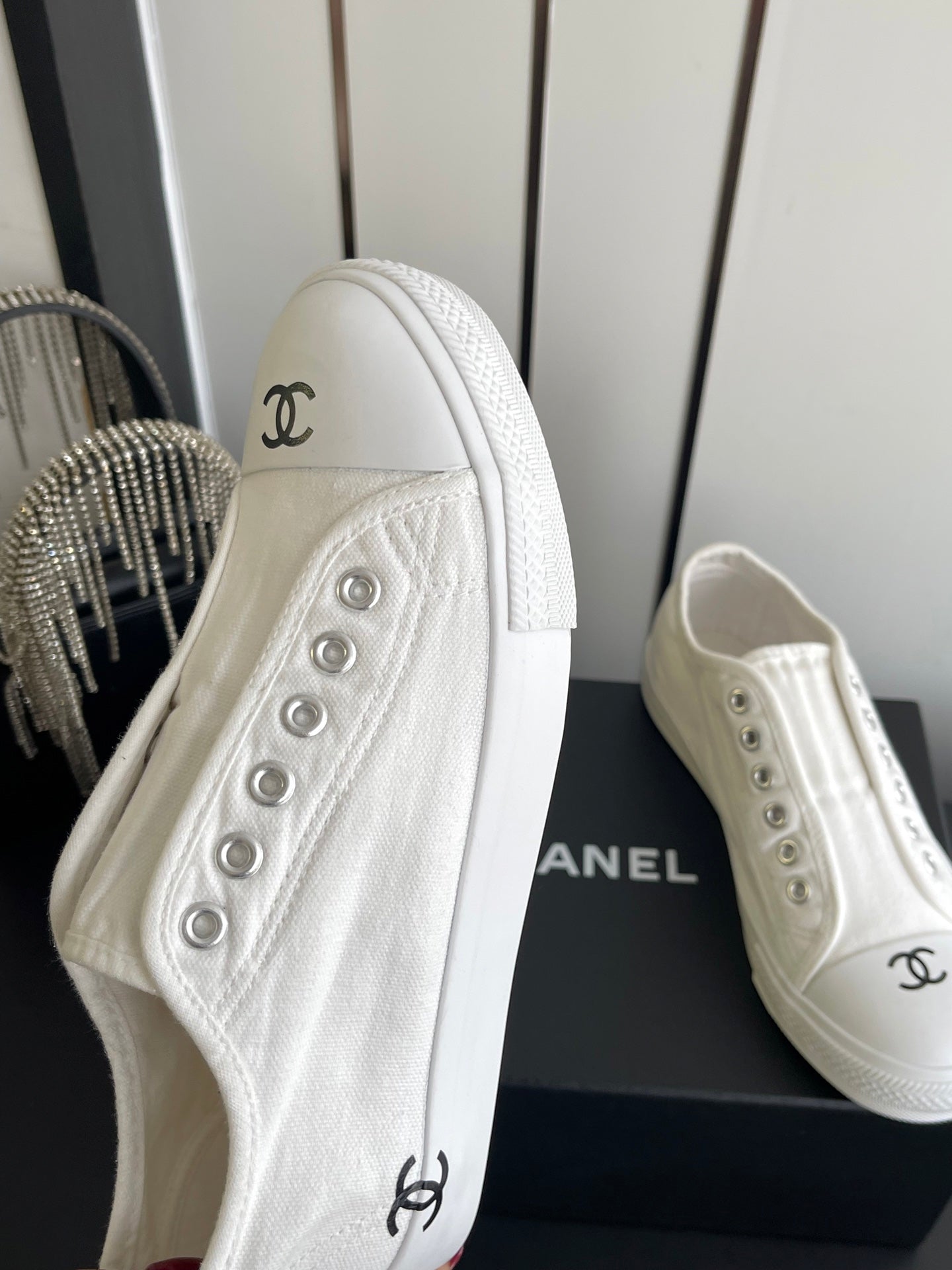 CHANEL 26S LOW TOP SNEAKERS IN WHITE CANVAS
