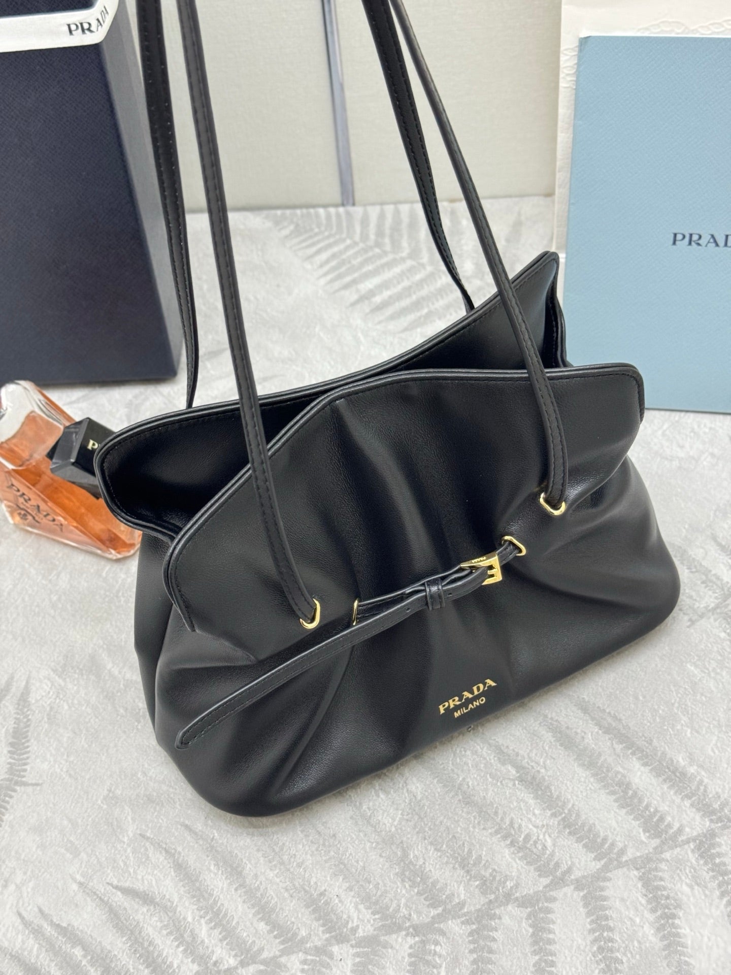 PRADA 25S DADA SMALL BAG 25 IN BLACK CALFSKIN GOLD HARDWRE