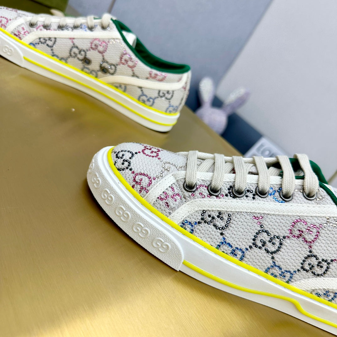 GG TENNIS 1977 TRAINER LIGHT GRAY CANVAS WITH YELLOW TRIM