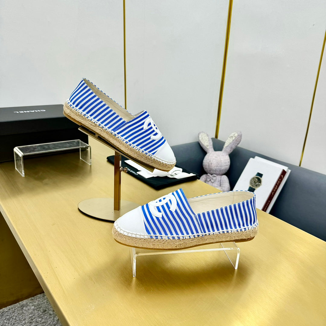 CC SLIP-ON 25S IN BLUE AND WHITE FABRIC WITH STRIPED PATTERN