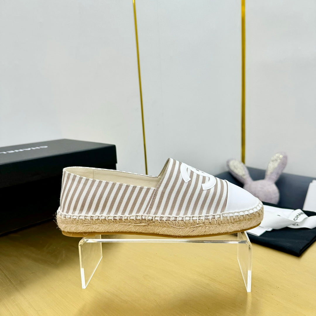 CC SLIP-ON 25S IN BEIGE AND WHITE FABRIC WITH STRIPED PATTERN