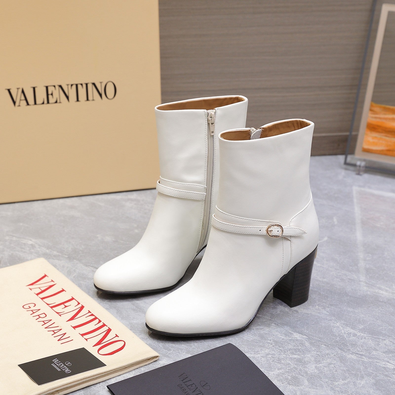 VALENTINO 25S GARAVANI VLOGO LOW BOOTS 80 MM IN WHITE CALFSKIN