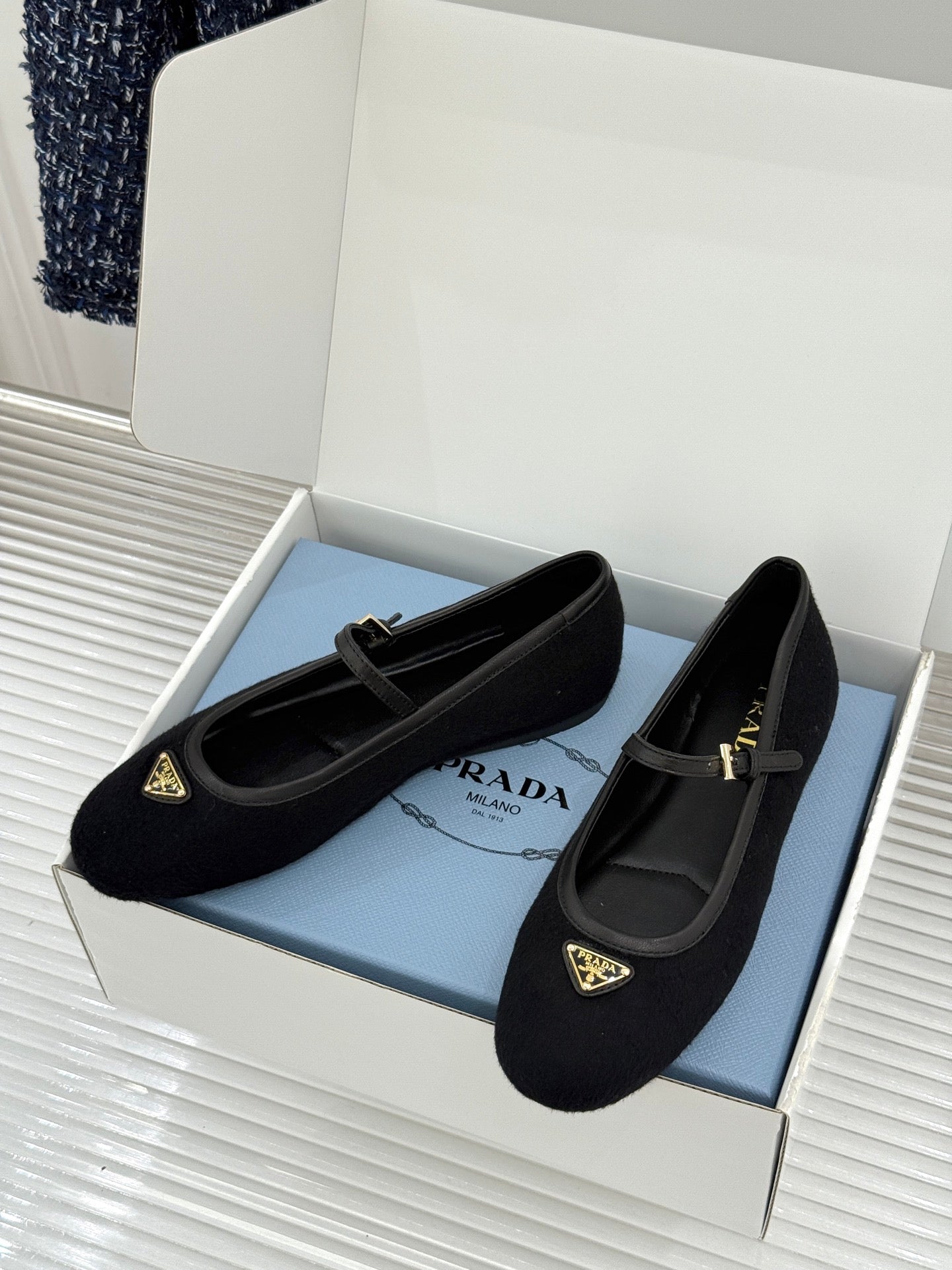 PRADA 26S MARY JANE  FLATS IN BLACK FELTED FABRIC