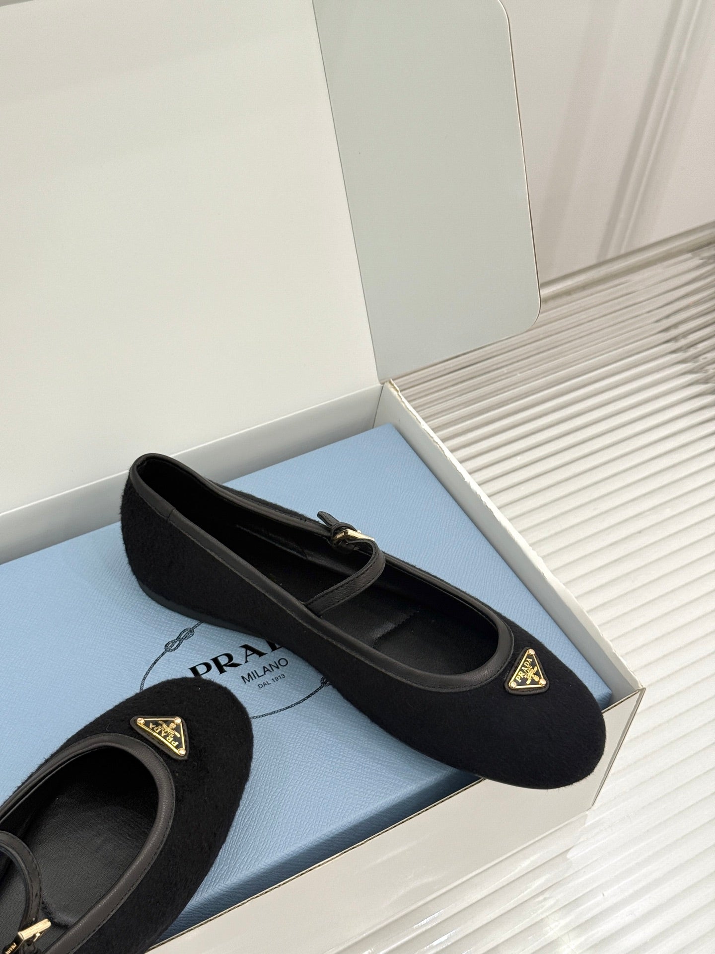 PRADA 26S MARY JANE  FLATS IN BLACK FELTED FABRIC