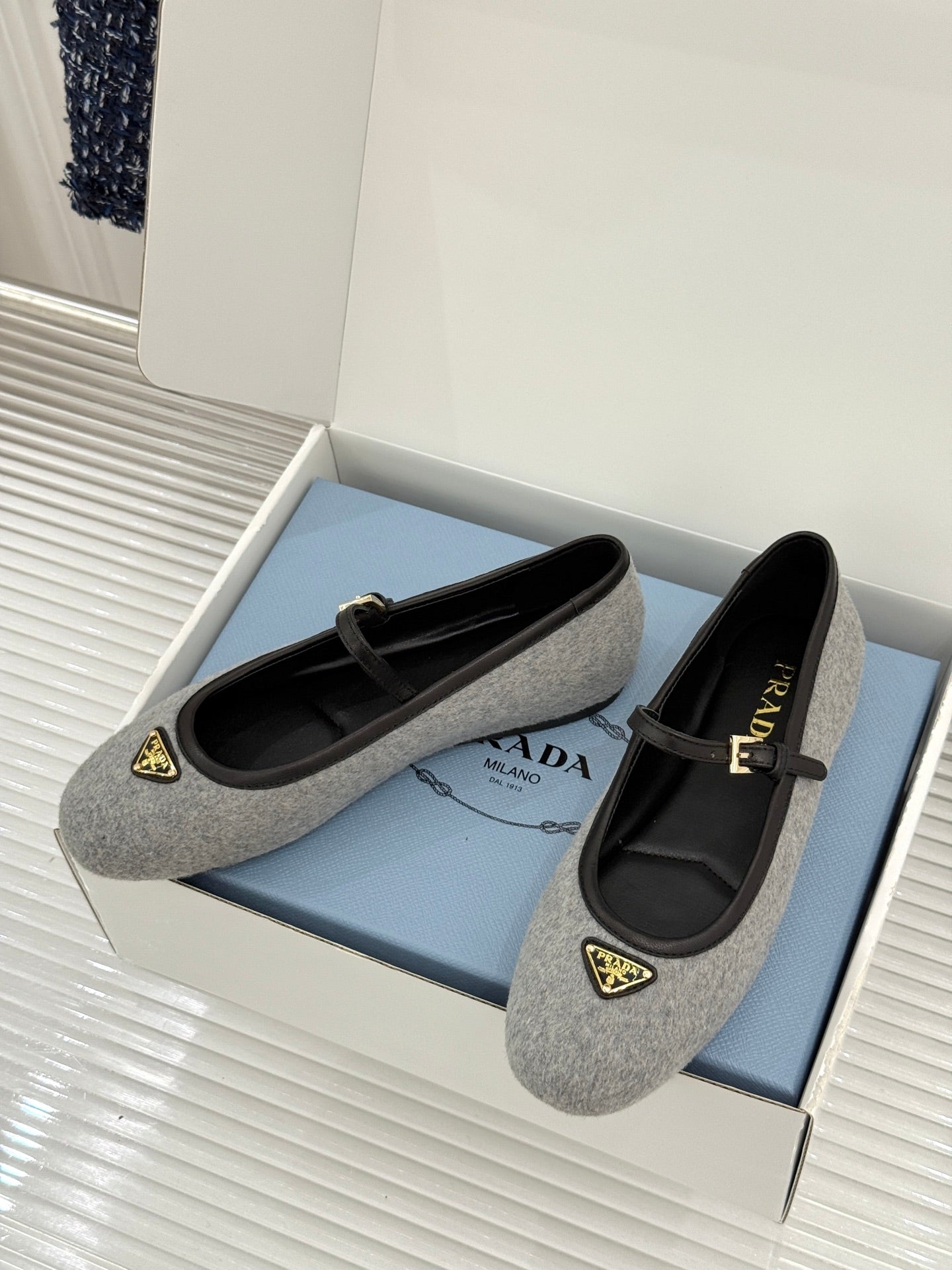 PRADA 26S MARY JANE  FLATS IN GREY FELTED FABRIC