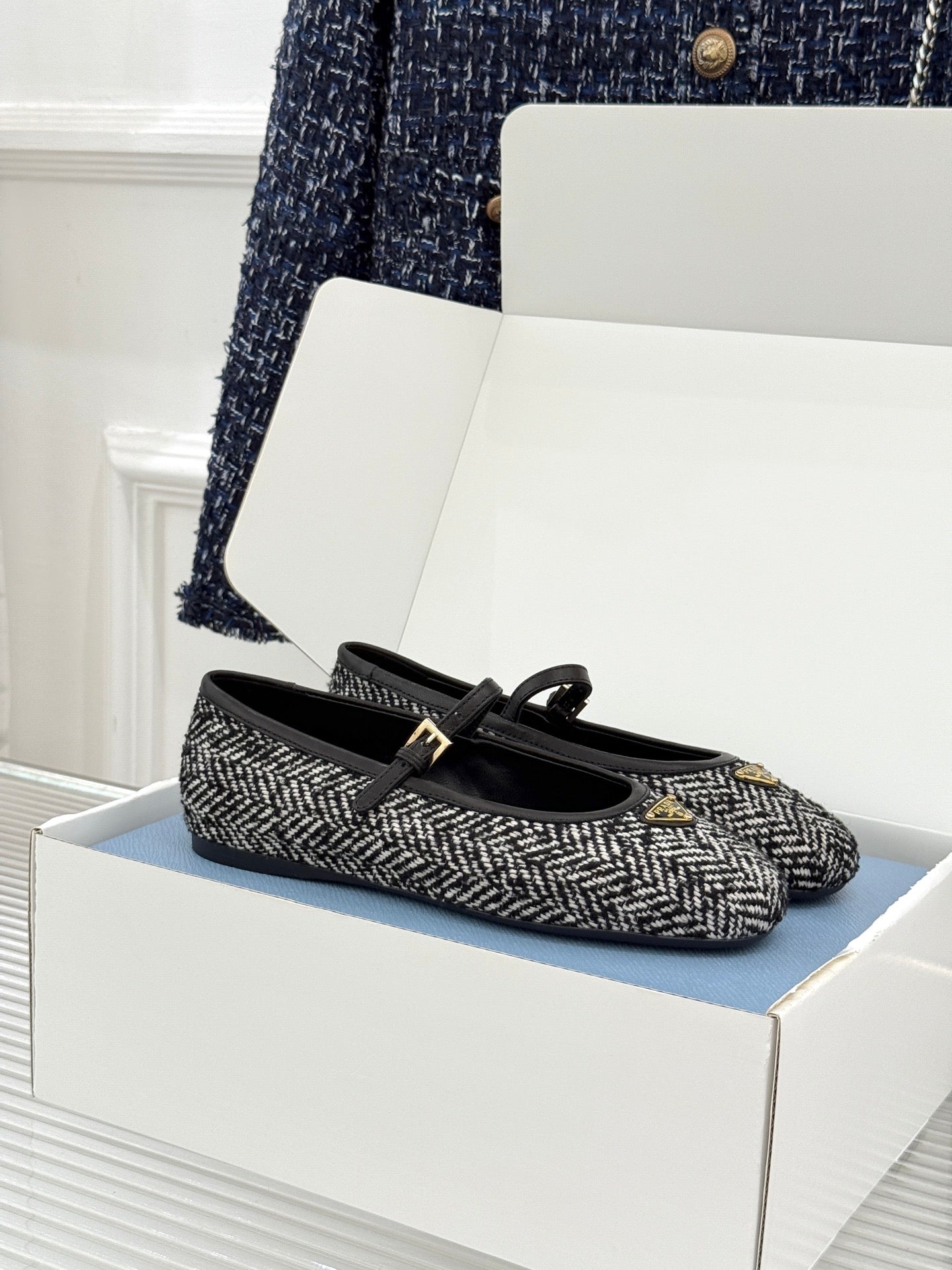 PRADA 26S MARY JANE  FLATS IN BLACK MIX WHITE TWEED